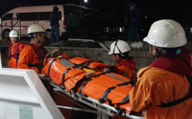 Tàu đắm ngoài khơi biển Quảng Nam, 7 người được cứu sống, 1 người vẫn chưa rõ tung tích
