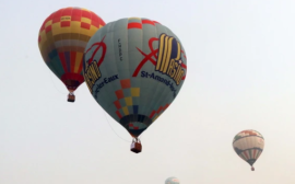 Lễ hội khinh khí cầu quốc tế Tuyên Quang thu hút hàng nghìn người tham gia